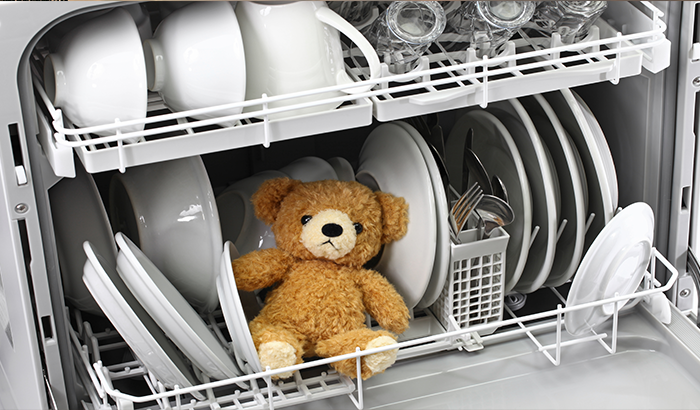 7 Things You Should Never Put in Your Dishwasher